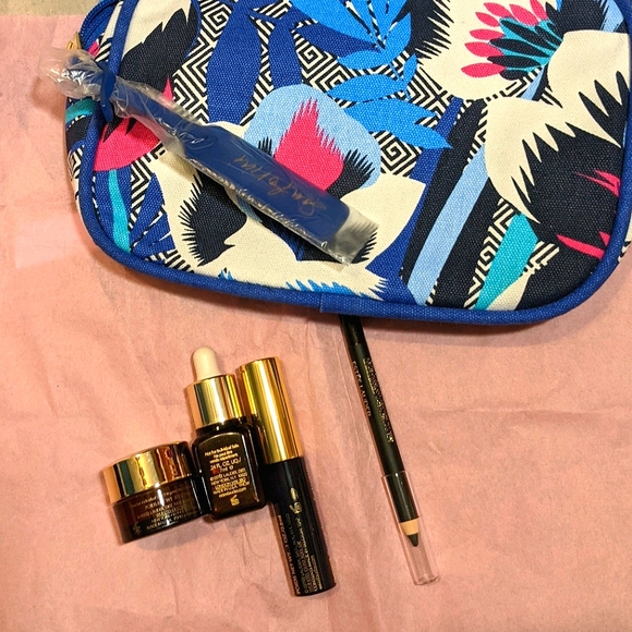 Estee Lauder Other - 5 PCS Estee lauder NWT